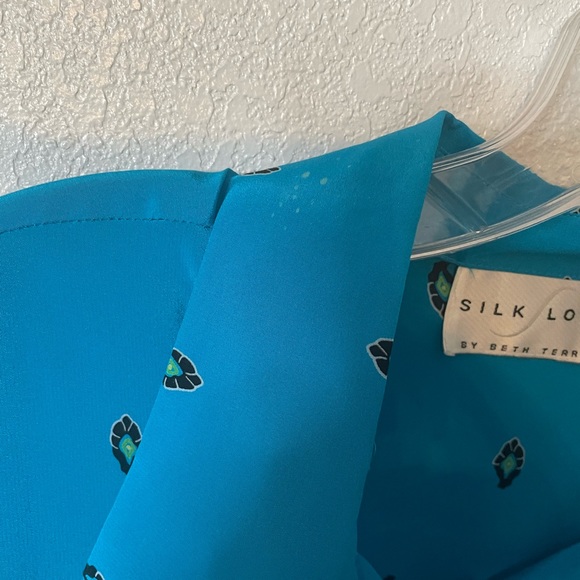 Vintage Silk Blouse By Beth Terrell Blue Geo Print Top Size M Sustainable Office - Picture 10 of 12